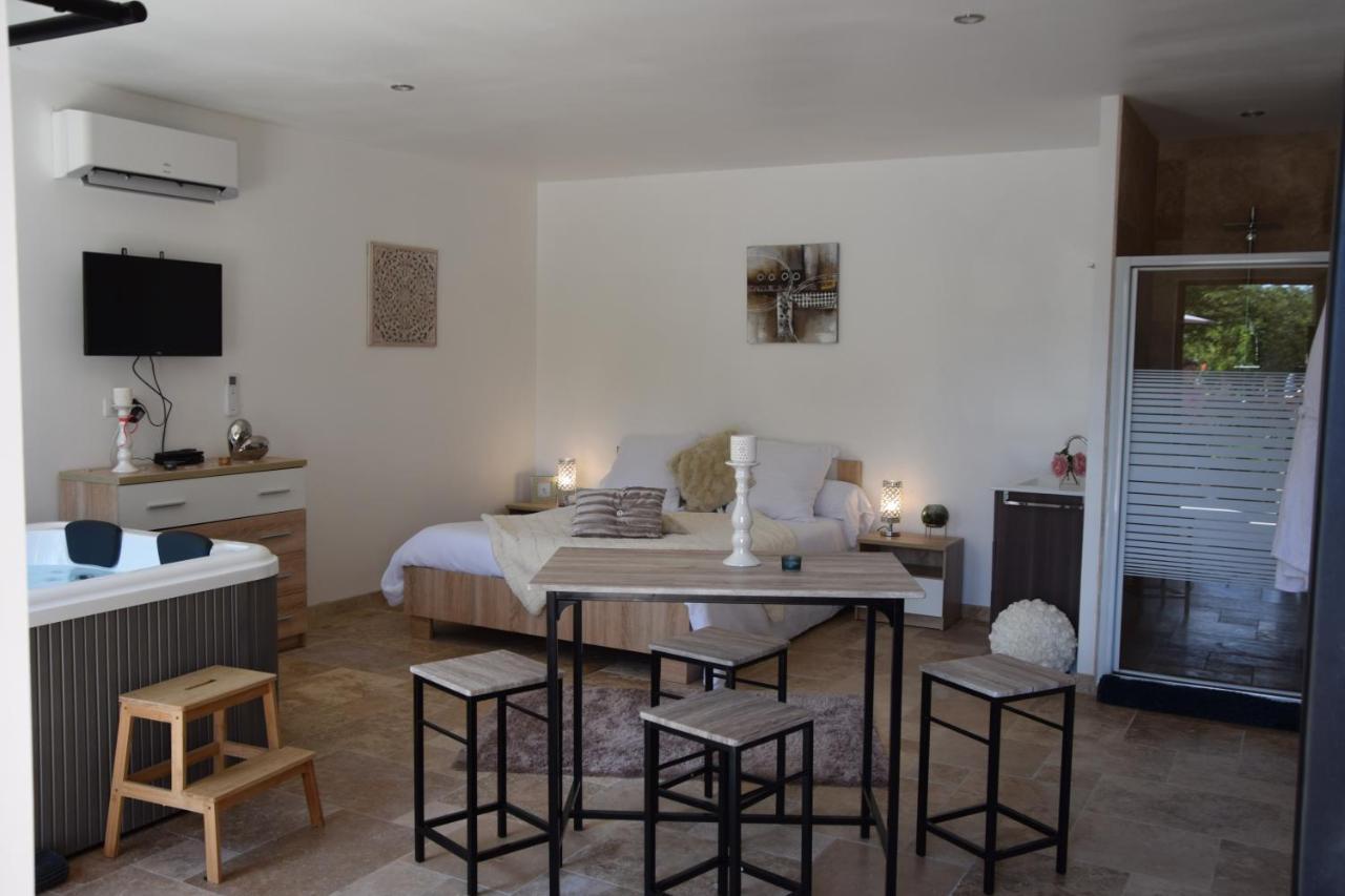 Gites Spa De Charme L Etoile Spa Beynac-et-Cazenac Dış mekan fotoğraf