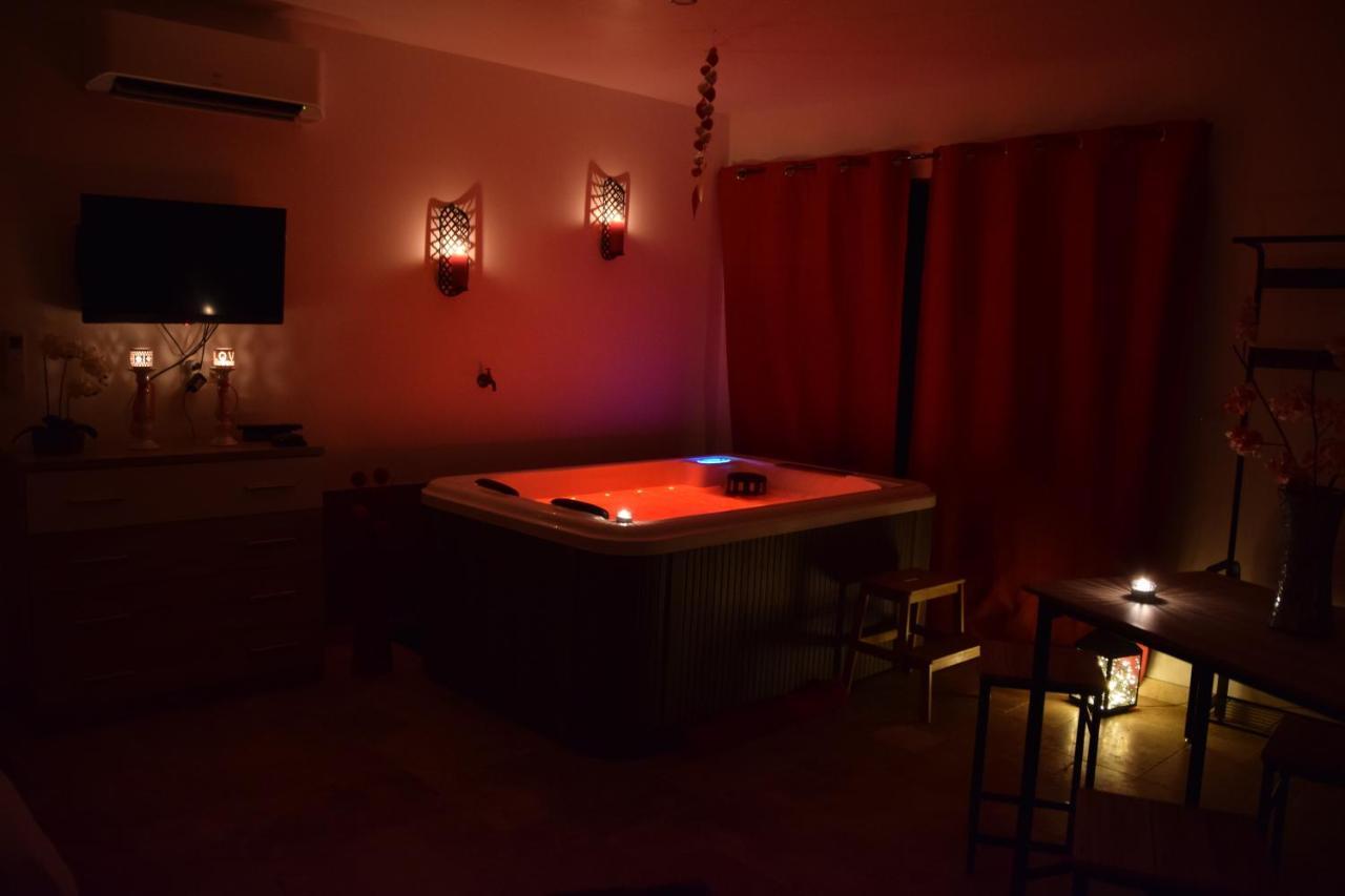 Gites Spa De Charme L Etoile Spa Beynac-et-Cazenac Dış mekan fotoğraf